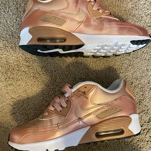 Nike women’s Air Max